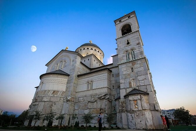 ALBANIA tour - Rozafa, Skadar lake, Niagara waterfalls, Shkodra - Wine tasting with snacks: one of the most useful parts of the day