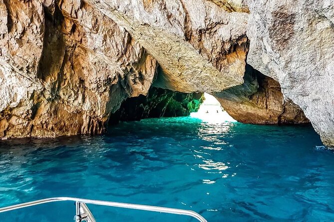 Blue Cave and Kotor Bay Luxurious Cruise Tour 3H+ - The speed and sea conditions: what to expect on a rougher day