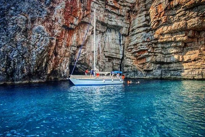 Blue Cave Kotor & Lady of the Rocks Private Tour (up to 5 people) - Onboard comfort: Wi Fi, shower, and that family friendly safety feel