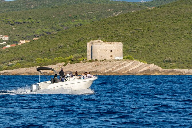 Blue Cave, Lady of the Rocks, Mamula, Submarine Tunnel+ (3h) - The speedboat reality check: choppy water, fast moves, and what to pack