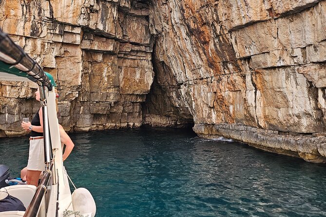 Blue cave Mamula Tunnels Speed Boat Tour From Herceg Novi - Who Should Book This Speedboat Tour?