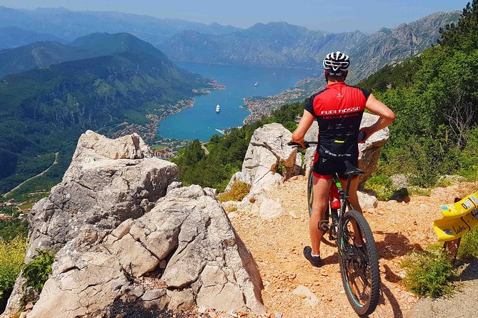 Cable car + Electric MTB from Njegos Mausoleum to Kotor bay - Meeting point, timing, and how the day flows