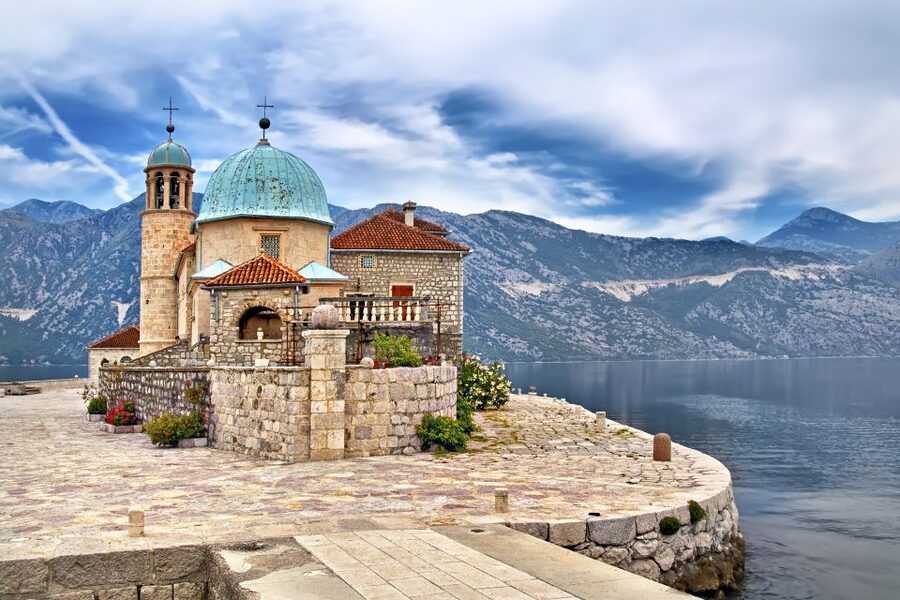 Dubrovnik: Montenegro Day Trip by Bus and Boat - Who should book this Dubrovnik to Kotor day, and who should skip