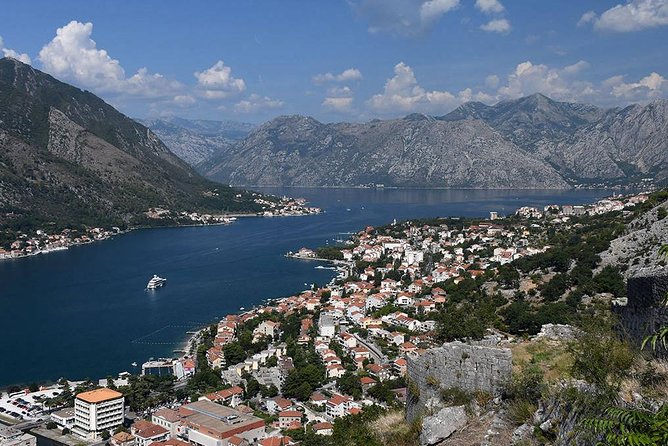 Exciting And Historical Perast - Private tour - Perast free time for water views and an unhurried look