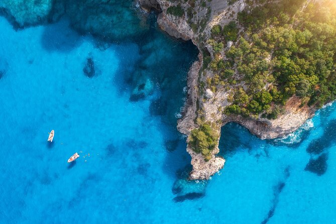 Group Guided Tour: Blue Cave Speedboat Tour in the Bay of Kotor - A 3-hour Bay of Kotor speedboat run with real swim time