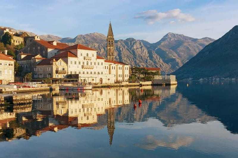 Kotor: Boka Bay, Our Lady of the Rock and Blue Cave Tour - Meeting at Park Slobode and Getting Your Bearings Fast
