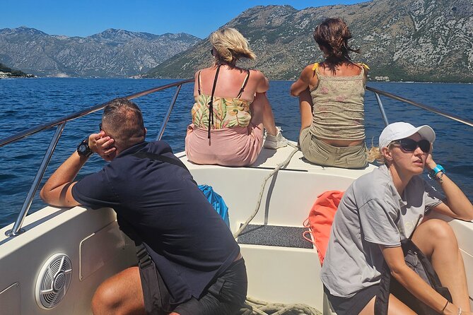 Kotor Perast and Our Lady of the Rock Boat Tour from Herceg Novi - Stop 2, Perast by boat with 45 minutes to walk the edges