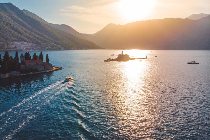 Kotor Private Family Speedboat: Blue Cave & Lady of the Rocks - Getting to the meeting point without stress