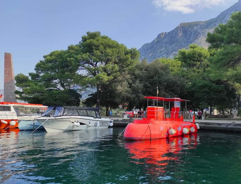 Kotor: Red Semi-Submarine Family Tour With Underwater Cabin - The 20 Minutes on Deck: Getting Your Bearings Fast