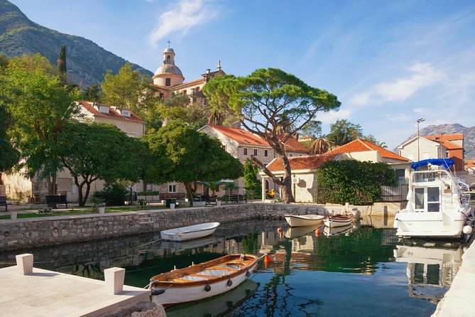 Kotor Red Semi-Submarine Tour: Underwater Cabin Family Adventure - What to bring for a smooth ride