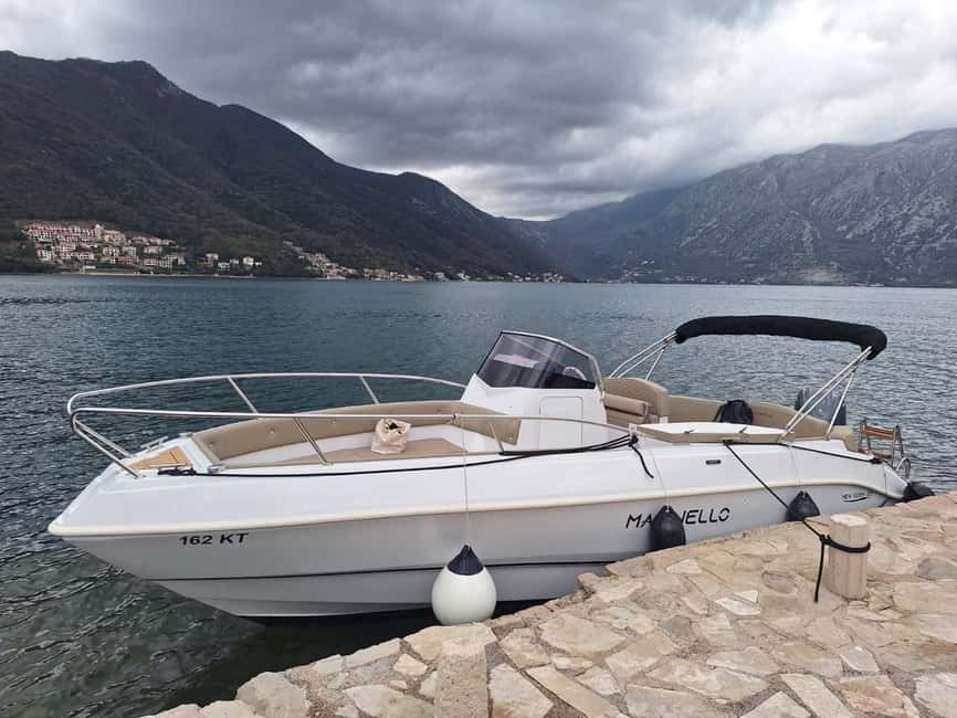 Kotor: Speedboat Tour to Perast and Our Lady of the Rocks - Perast: baroque waterfront time and the 57-meter tower choice