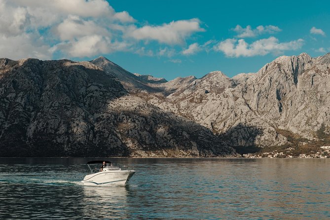 Our Lady of the Rocks two hours private tour - Perast for 40 minutes: baroque town, sea-level charm