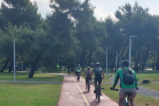 Podgorica by E-Bike: Culture, Hidden gems & Rivers - Stop 5: Saborni Hram Hristovog Vaskrsenja, the main cathedral moment