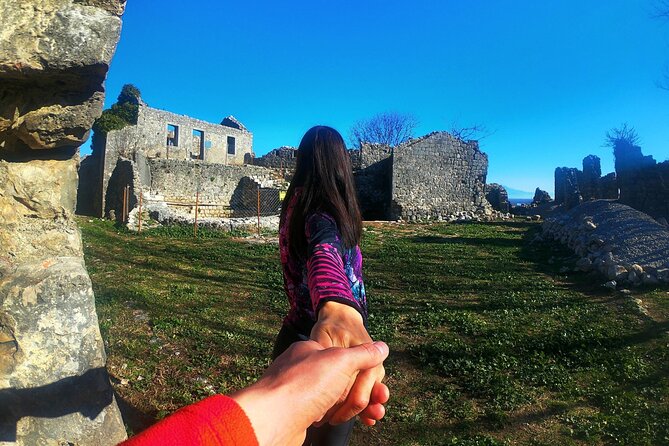 Podgorica Historic, Safari and Winery tour - Skadar lake and River Crnojevica - Žabljak Crnojevića: a first stop that sets the historical tone