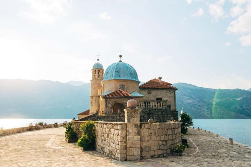 Private 2-hour Our Lady of the Rock & Perast by speedboat - Perast leisure break: wander a baroque waterfront without a schedule chase