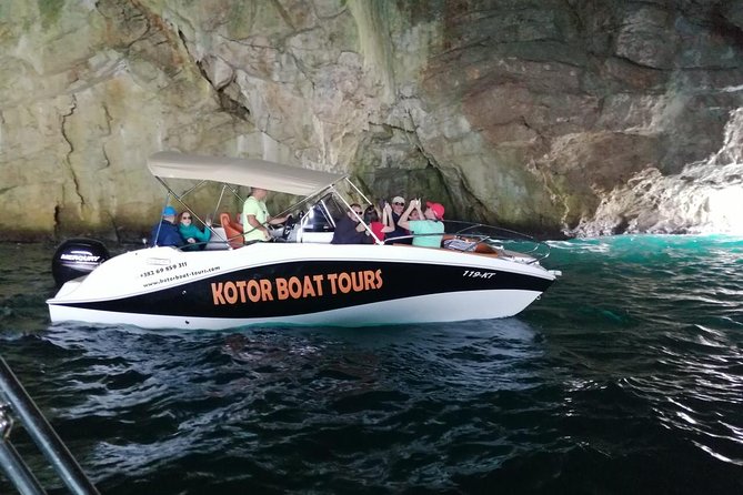 Private Blue Cave tour with a beach stop - 4h30min duration - Stop 3: Our Lady of the Rocks, the island monument and the shipwreck story