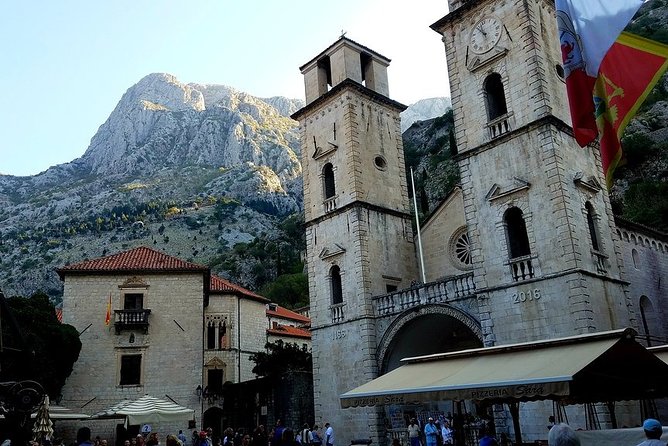 Private Kotor Old Town Walking Tour - Maritime Museum Square and Karampana Fountain: The Sea Connection