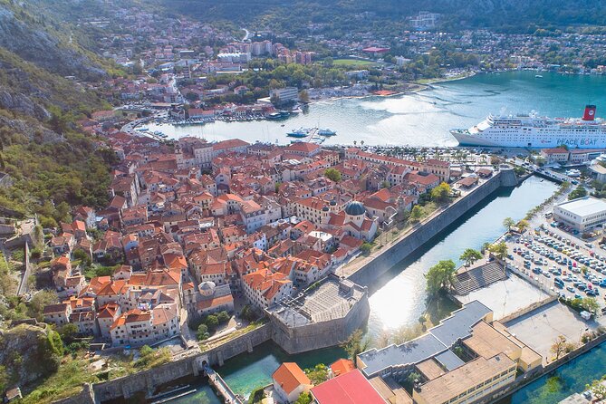 Private Kotor Walking Tour: Rick Steves' Recommended - Square of Arms: where Kotor shows its power and its daily life