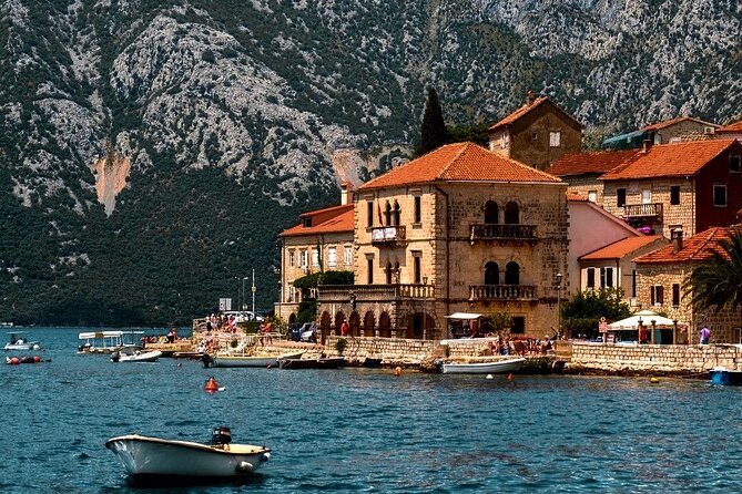 Private Tour - Our Lady of the Rocks and Perast Old Town (2hrs) - Meeting in Kotor and settling into the ride