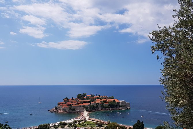 Private transfers from Podgorica Airport and city to Budva - City pickup: easier than it sounds when you know the spot