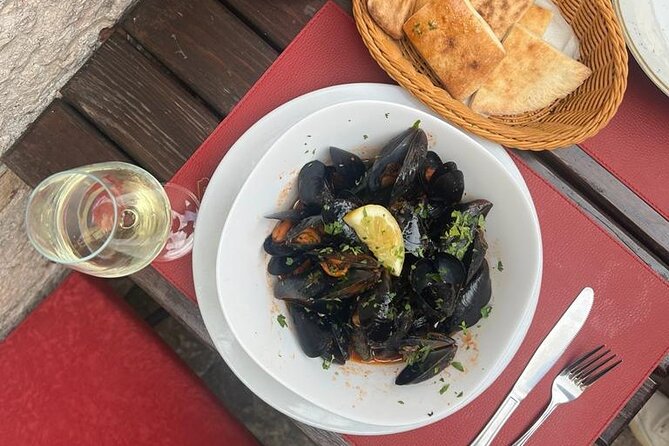 Private Walking tour with Wine and Food - The Lunch Spread You Can Expect, Including Meat and Seafood Focus