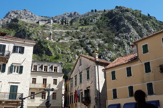 Private Walking tour with Wine and Food - Guide Styles Matter, and Kotor Has the Personal-Talk Advantage