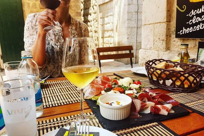Private Walking tour with Wine and Food - Getting Started at Sea Gate and Timing Your 2 Hour Stroll