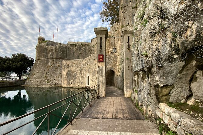 Self Guided Stroll Through Old Town of Kotor - Phone setup and what to bring (so you do not lose time)