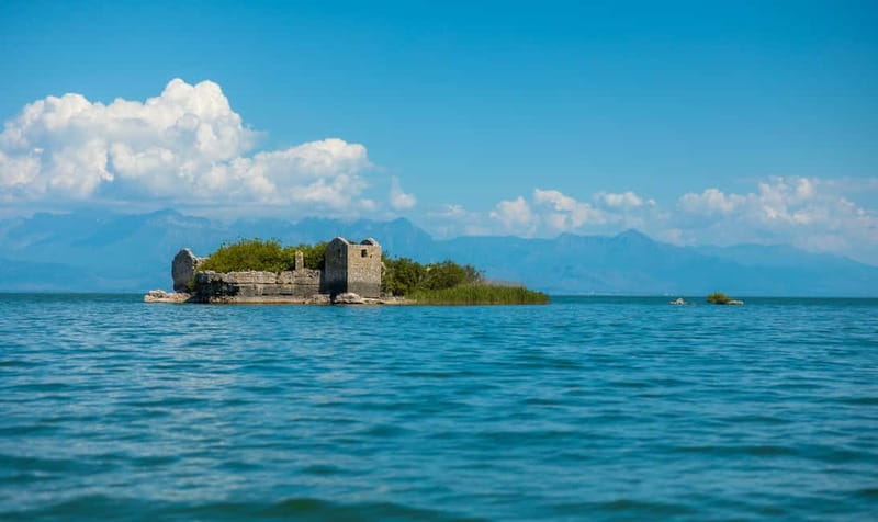 Skadar Lake Virpazar : Speed Boat Special ! - A 1-hour speed boat tour that actually feels like an experience