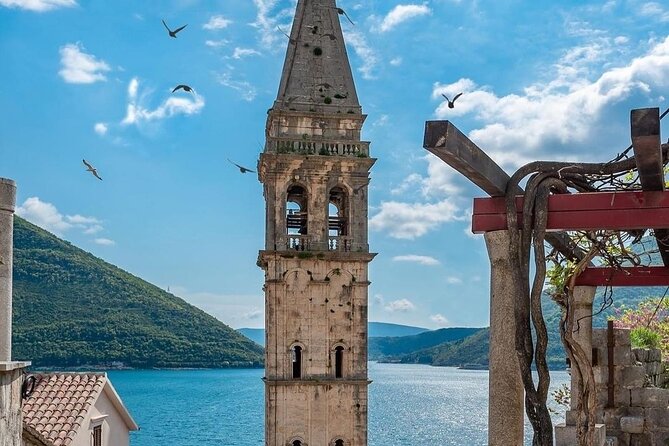 The Old Captain's Smile Tour in Kotor - Meeting at the port, then getting to the good stuff