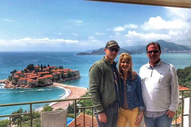 Ticket Tour: Kotor Bay Cable Car, Budva, Sveti Stefan - Sveti Stefan photo break: how to make the most of 10 minutes