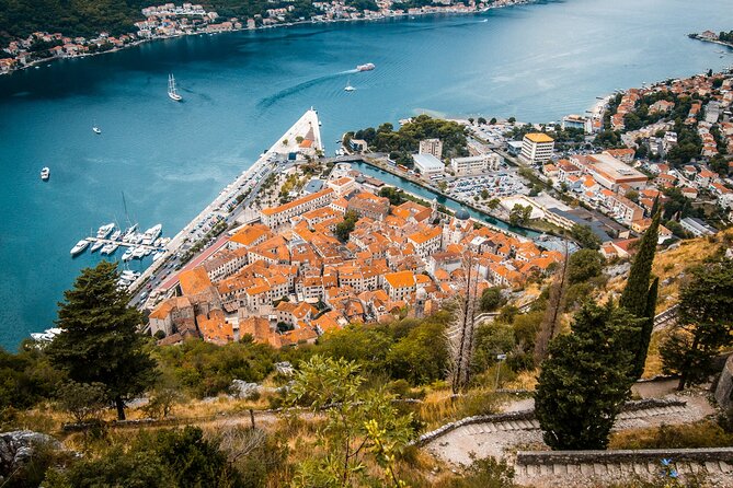 Topolino Guided City Tour by E Car Kotor Tivat - Prčanj and the Tri Sorelle Palace: photos, perspective, and a calm pause